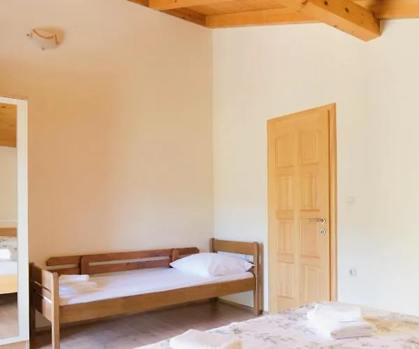 Josipa Βις